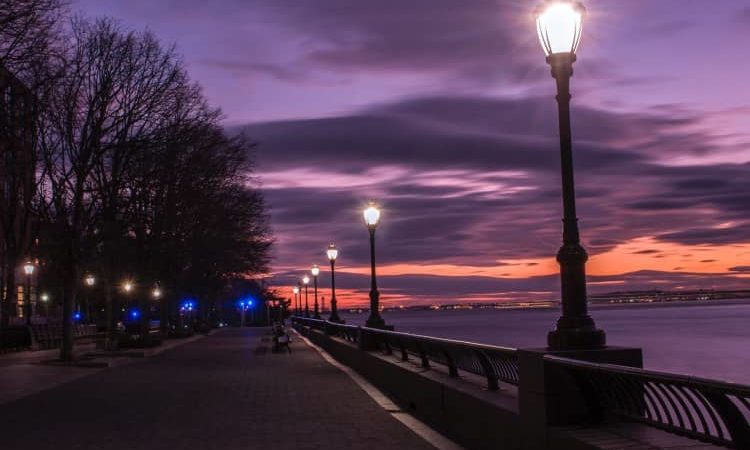 3 Ways LED Parking lot Lights Will Improve Income at Your Car Dealership 3 Ways LED Parking lot Lights Will Improve Income at Your Car Dealership
