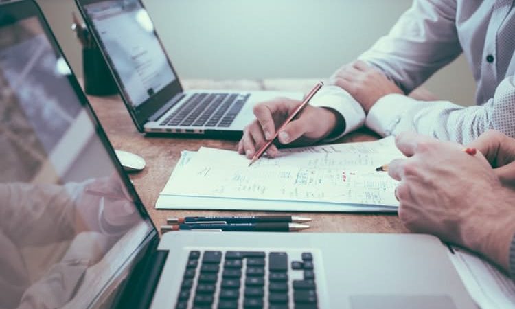 QuickBooks Tricks and Tips for the Non-Tech-Savvy QuickBooks Tricks and Tips for the Non-Tech-Savvy
