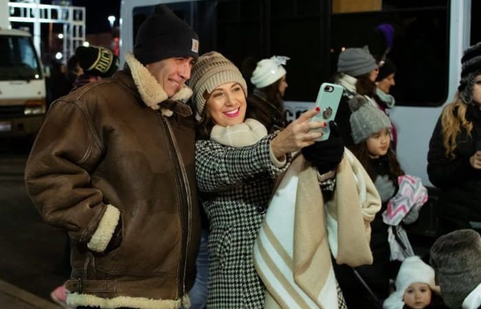 Top 10 Holiday Outfit Ideas for This Winter Season Top 10 Holiday Outfit Ideas for This Winter Season