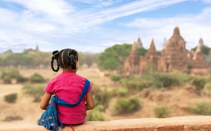 6 Things You Must Carry While Traveling with Kids