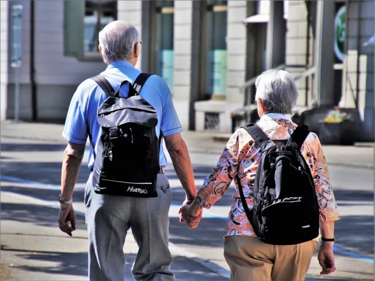 Top 10 Travel Tips for Seniors and Elderly Citizens